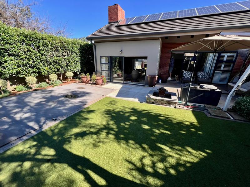 4 Bedroom Property for Sale in Midstream Ridge Gauteng