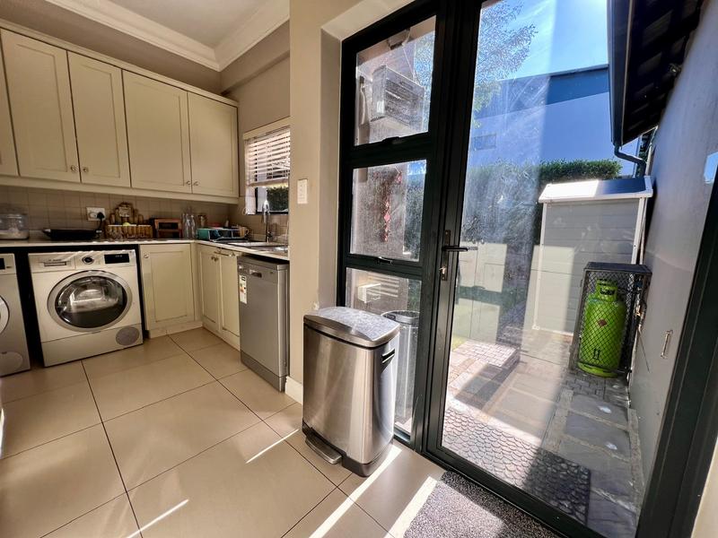 4 Bedroom Property for Sale in Midstream Ridge Gauteng