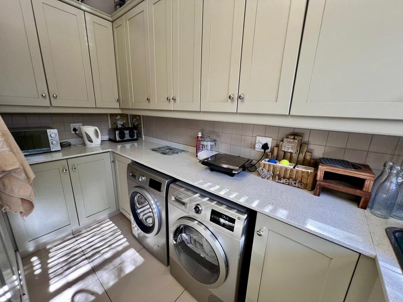 4 Bedroom Property for Sale in Midstream Ridge Gauteng