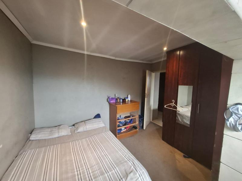 4 Bedroom Property for Sale in Clayville Gauteng