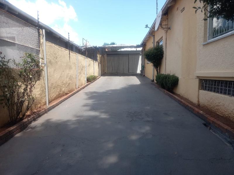 3 Bedroom Property for Sale in Bezuidenhout Valley Gauteng