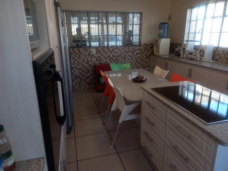 3 Bedroom Property for Sale in Bezuidenhout Valley Gauteng