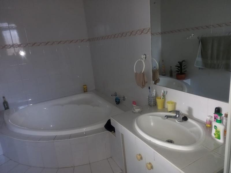 3 Bedroom Property for Sale in Bezuidenhout Valley Gauteng