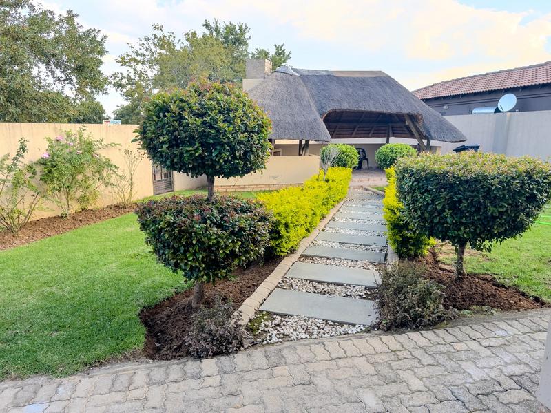 4 Bedroom Property for Sale in Kibler Park Gauteng