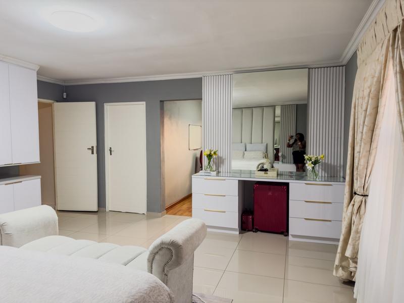 4 Bedroom Property for Sale in Kibler Park Gauteng