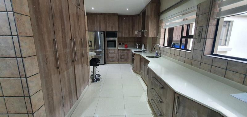 4 Bedroom Property for Sale in Cornwall Hill Gauteng