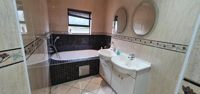 4 Bedroom Property for Sale in Cornwall Hill Gauteng