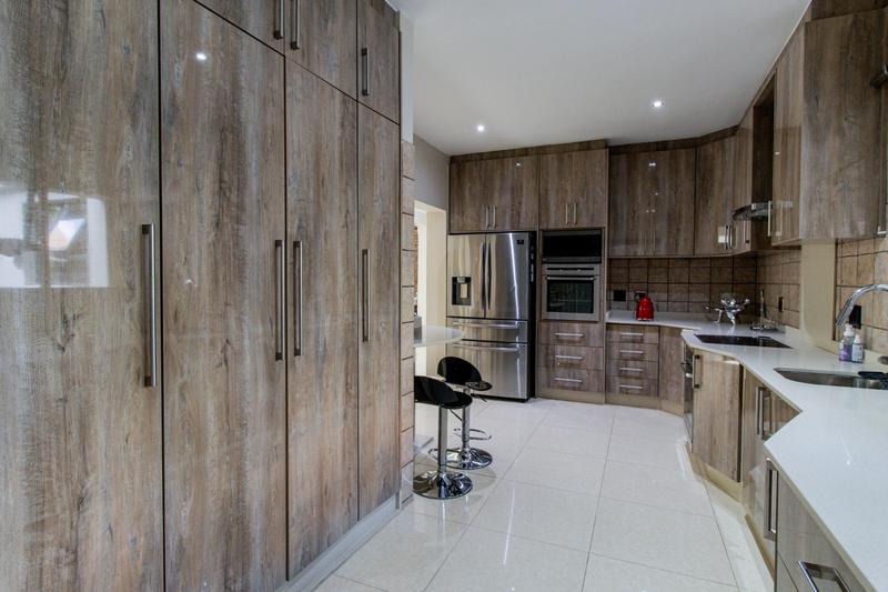4 Bedroom Property for Sale in Cornwall Hill Gauteng