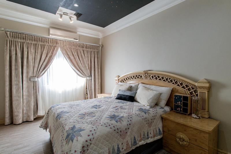 4 Bedroom Property for Sale in Cornwall Hill Gauteng