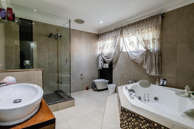 4 Bedroom Property for Sale in Cornwall Hill Gauteng