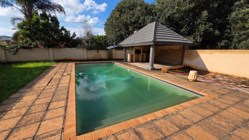 5 Bedroom Property for Sale in Doornpoort Gauteng