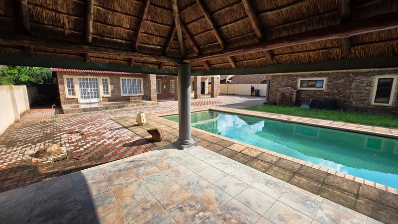 5 Bedroom Property for Sale in Doornpoort Gauteng