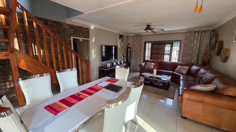 5 Bedroom Property for Sale in Doornpoort Gauteng