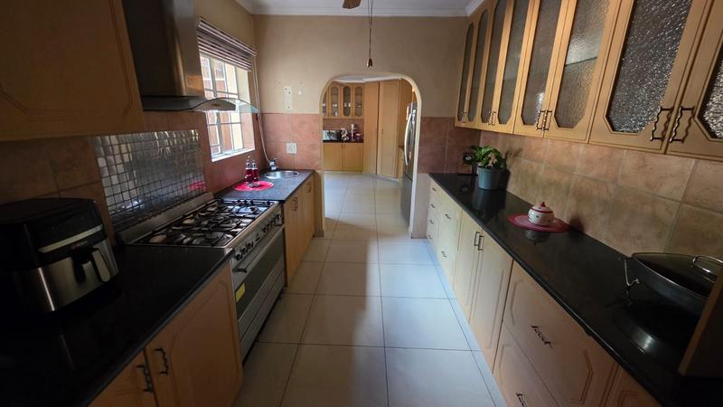 5 Bedroom Property for Sale in Doornpoort Gauteng