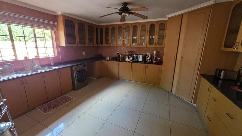 5 Bedroom Property for Sale in Doornpoort Gauteng