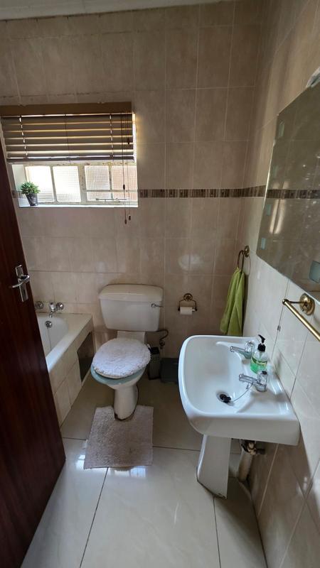 5 Bedroom Property for Sale in Doornpoort Gauteng