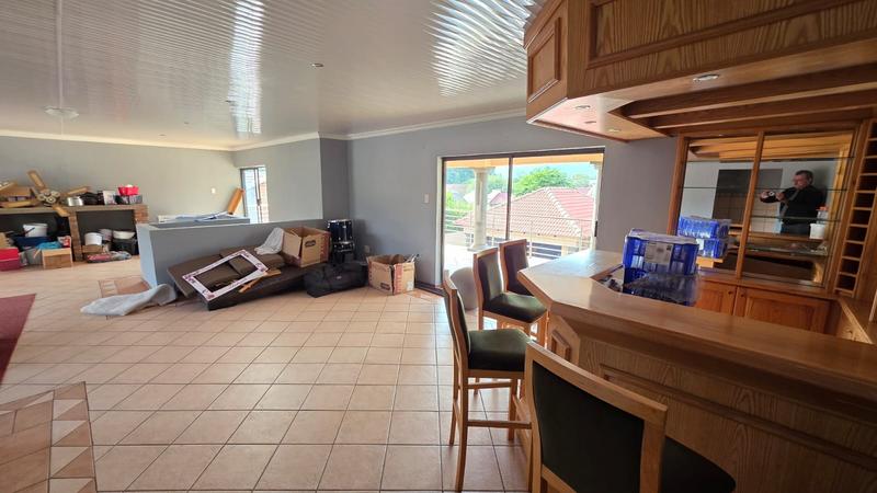 5 Bedroom Property for Sale in Doornpoort Gauteng