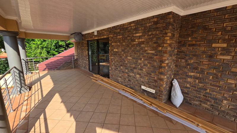 5 Bedroom Property for Sale in Doornpoort Gauteng