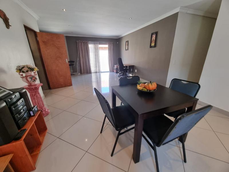 3 Bedroom Property for Sale in New Redruth Gauteng