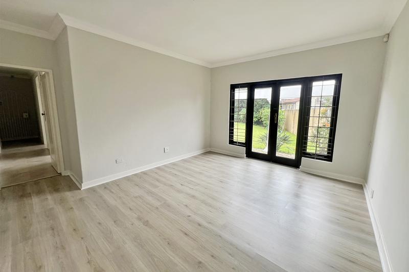 To Let 3 Bedroom Property for Rent in Sandown Gauteng