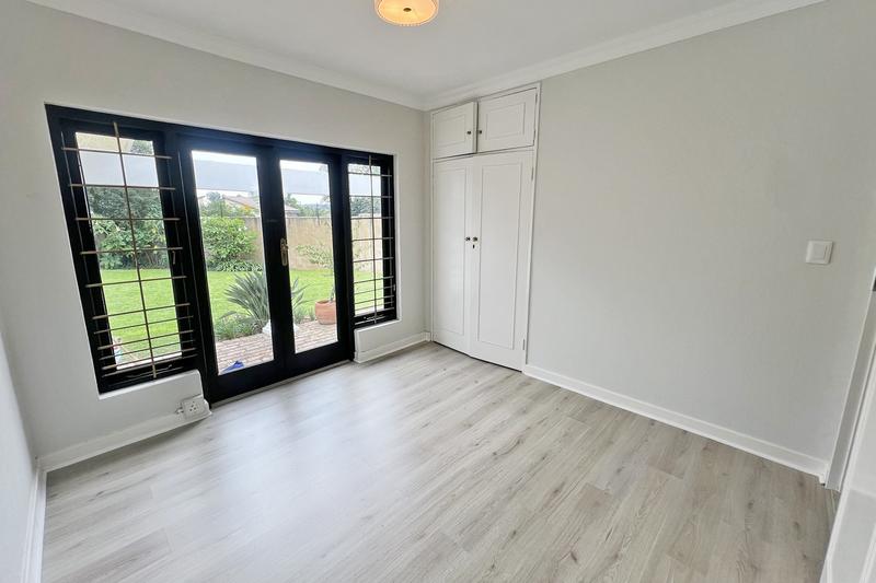 To Let 3 Bedroom Property for Rent in Sandown Gauteng