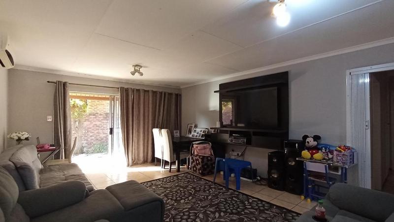 3 Bedroom Property for Sale in Amberfield Gauteng