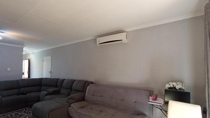 3 Bedroom Property for Sale in Amberfield Gauteng