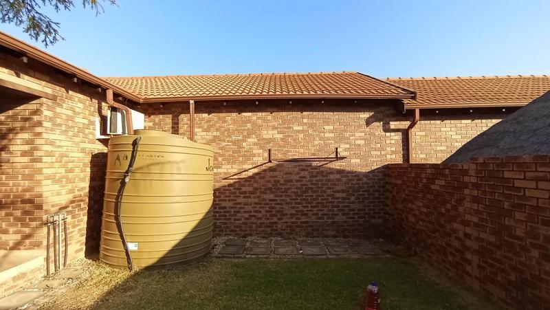 3 Bedroom Property for Sale in Amberfield Gauteng