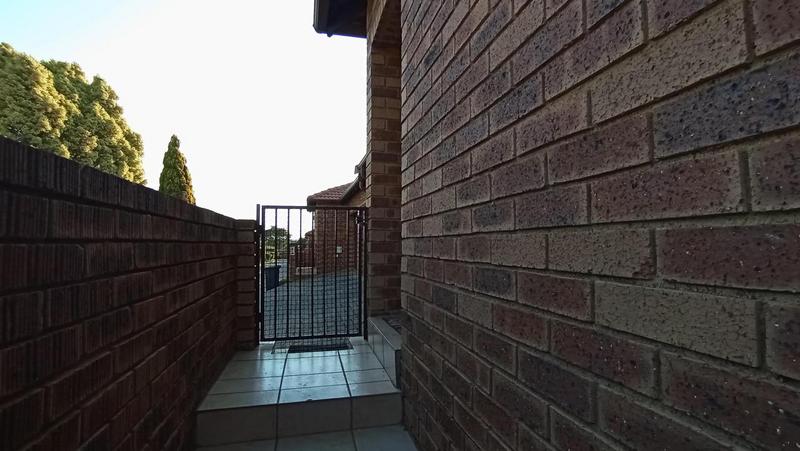 3 Bedroom Property for Sale in Amberfield Gauteng