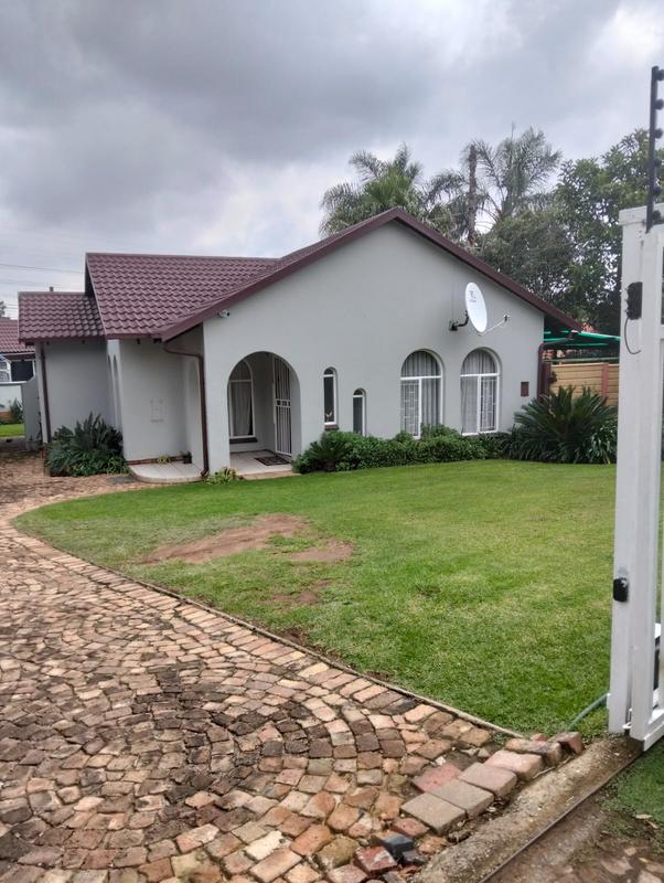 7 Bedroom Property for Sale in Norkem Park Gauteng