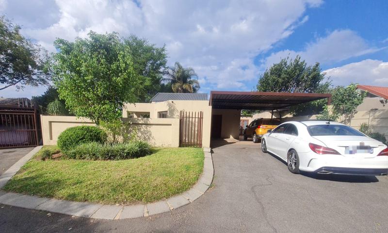 To Let 3 Bedroom Property for Rent in North Riding Gauteng