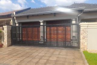 4 Bedroom Property for Sale in Vosloorus Gauteng