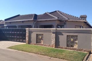 4 Bedroom Property for Sale in Vosloorus Gauteng