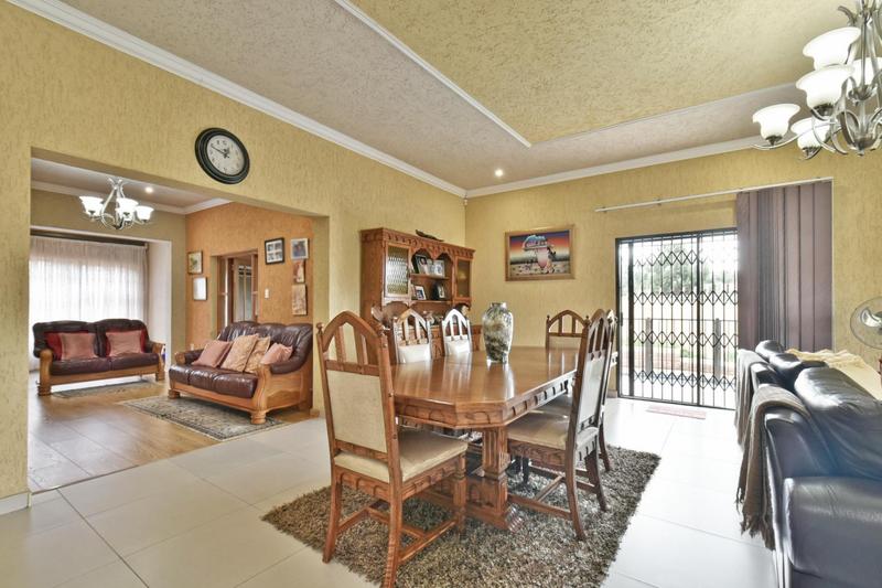 4 Bedroom Property for Sale in Glenanda Gauteng