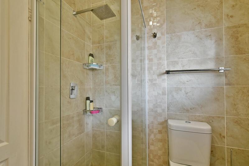 4 Bedroom Property for Sale in Glenanda Gauteng