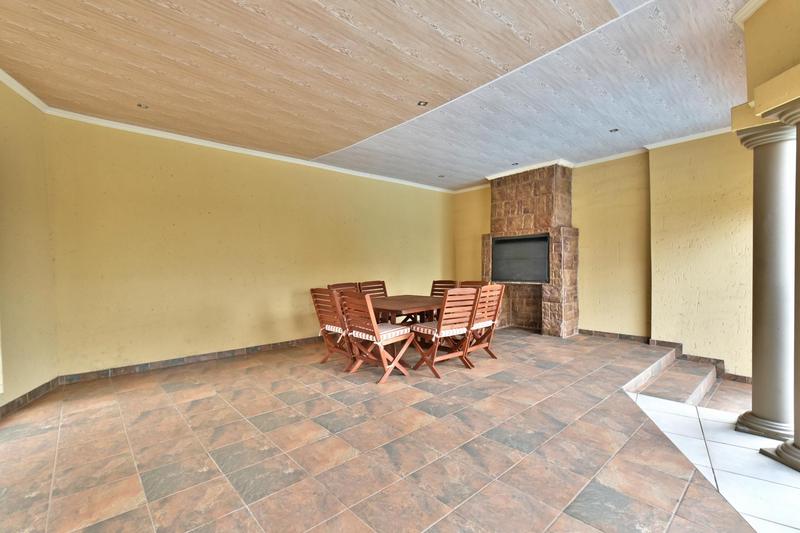 4 Bedroom Property for Sale in Glenanda Gauteng