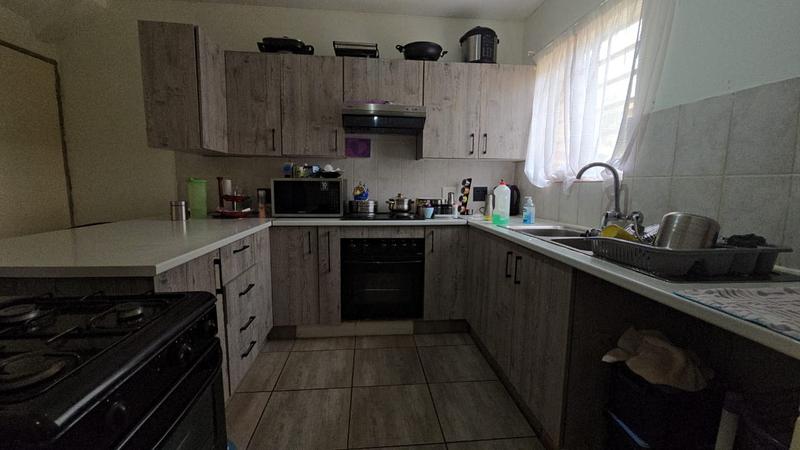 2 Bedroom Property for Sale in Annlin Gauteng