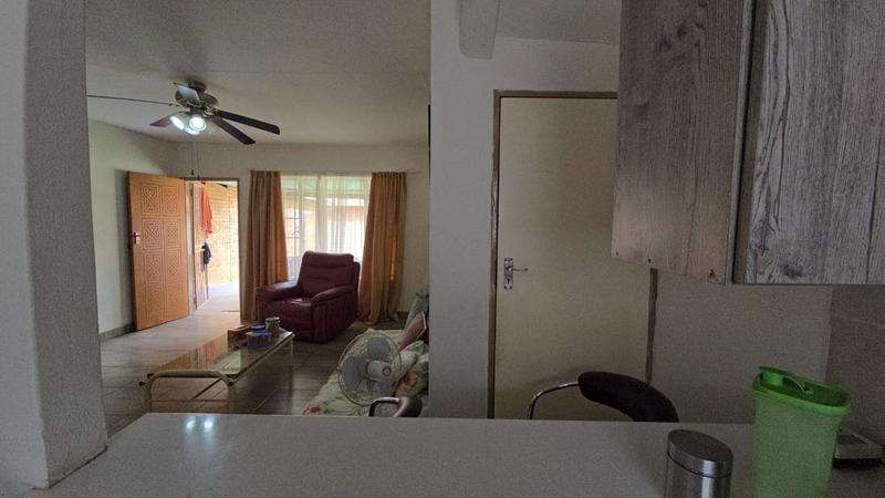 2 Bedroom Property for Sale in Annlin Gauteng