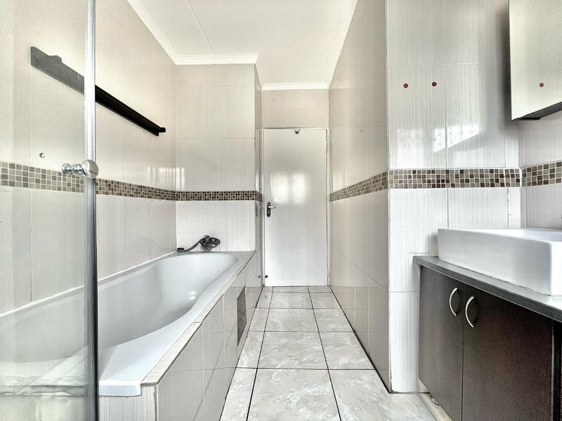 To Let 0 Bedroom Property for Rent in Carlswald Gauteng