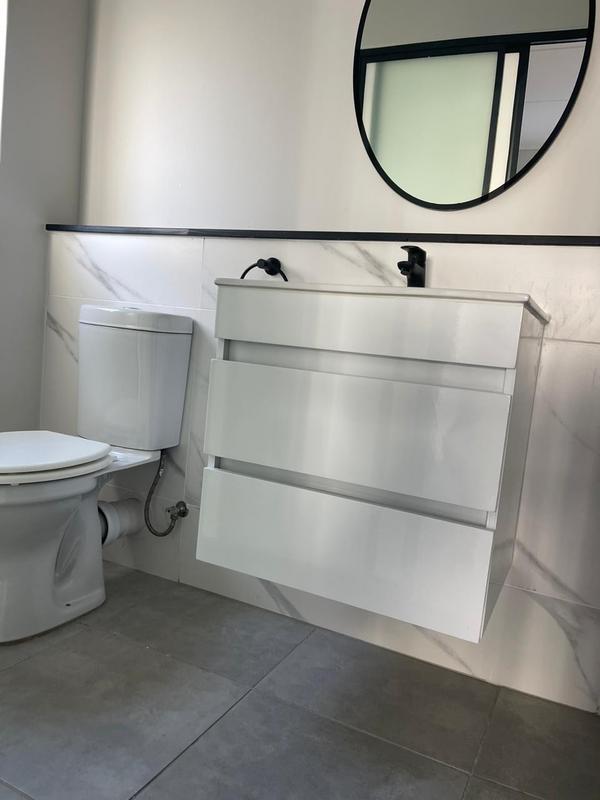 To Let 1 Bedroom Property for Rent in Waterfall Gauteng