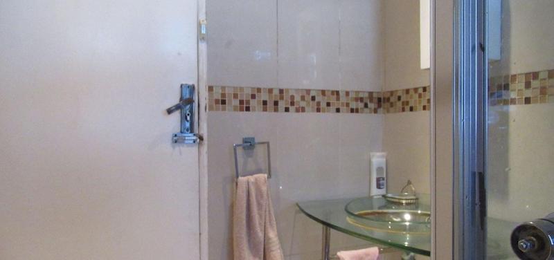4 Bedroom Property for Sale in Lenasia South Gauteng