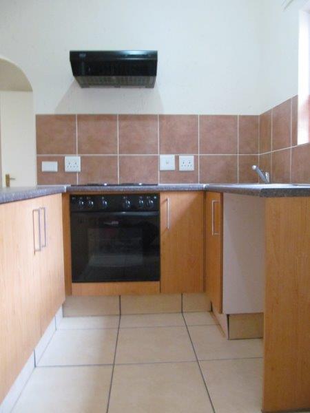 To Let 1 Bedroom Property for Rent in Pineslopes Gauteng