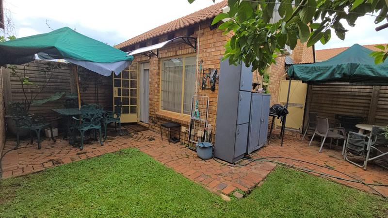 2 Bedroom Property for Sale in Annlin Gauteng