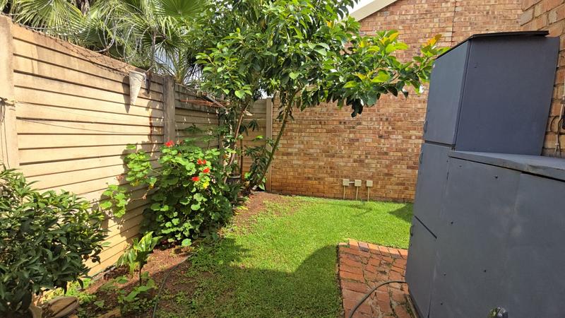 2 Bedroom Property for Sale in Annlin Gauteng