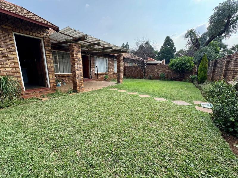 2 Bedroom Property for Sale in Annlin Gauteng