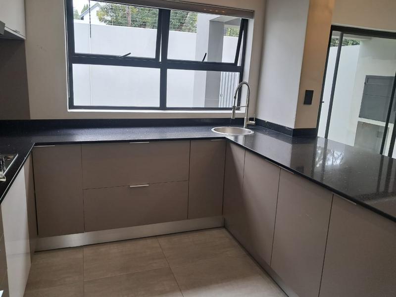 3 Bedroom Property for Sale in Bryanston Gauteng