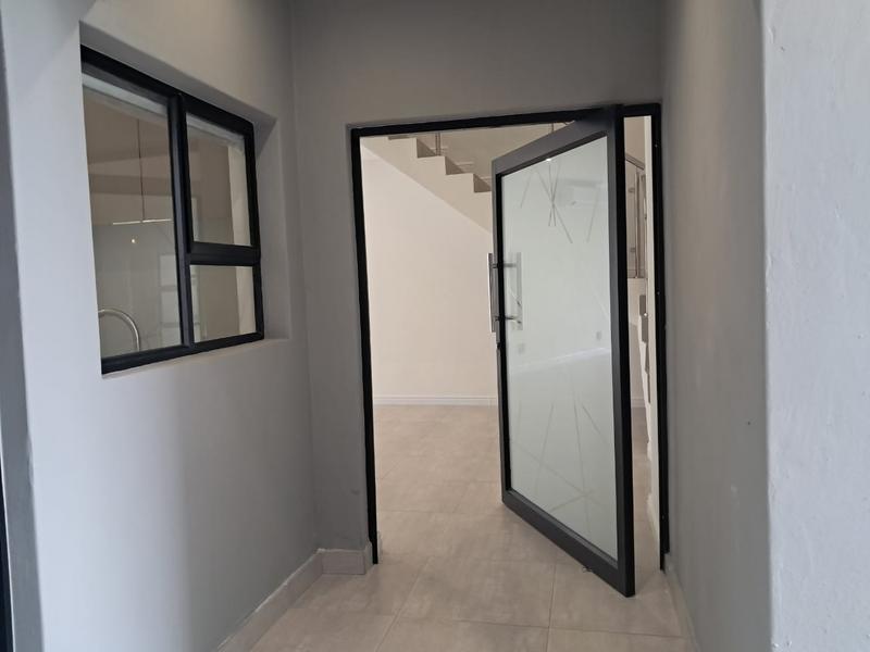 3 Bedroom Property for Sale in Bryanston Gauteng