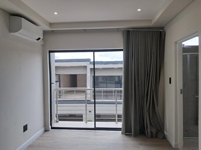 3 Bedroom Property for Sale in Bryanston Gauteng