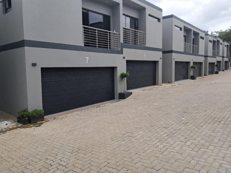 3 Bedroom Property for Sale in Bryanston Gauteng