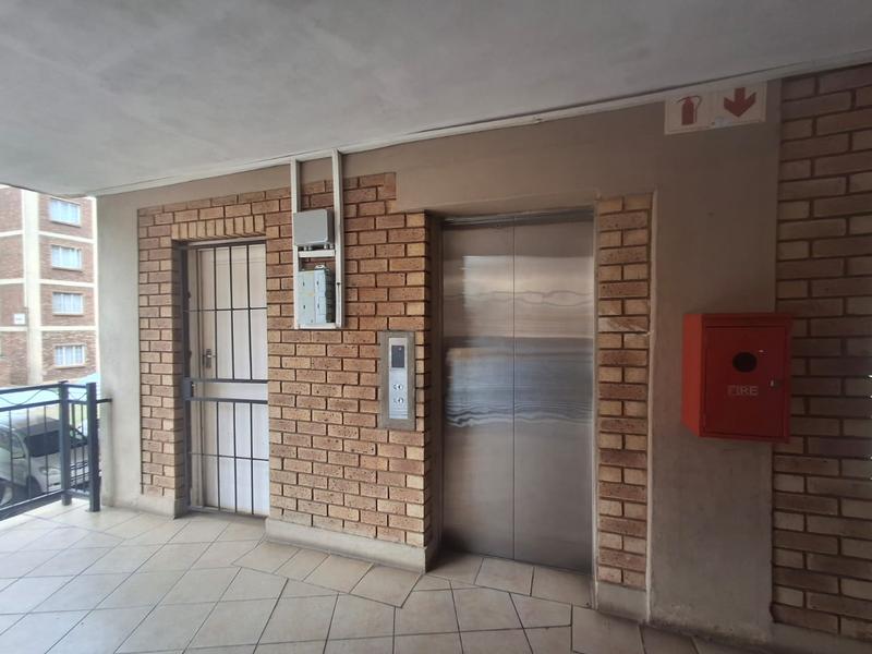 2 Bedroom Property for Sale in The Orchards Gauteng